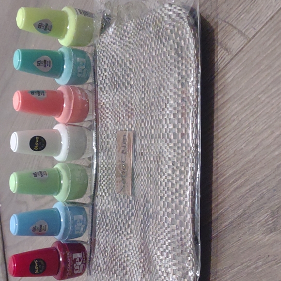 8pc Set- Multicolors & Bag - Picture 1 of 6